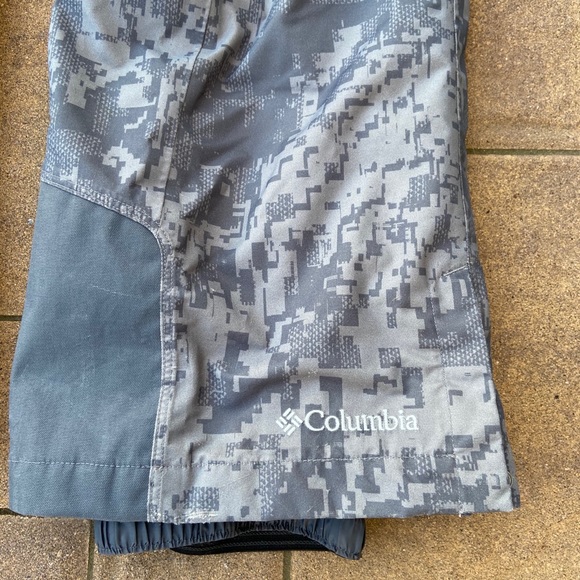 Columbia Digital Camo Snow Pants - Picture 7 of 11